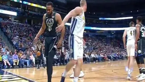 自由式滑雪技巧创意大揭秘，央视新闻客户端邀你共探冒险之旅